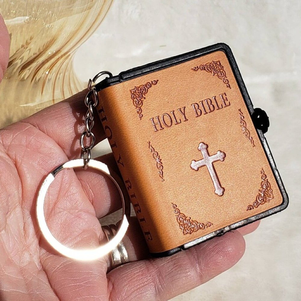 Leather Mini Bible Keychain, Orange Cover w/ Keyring, Jesus, Church,‎ Christian